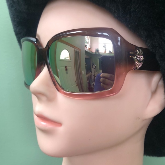 Juicy Couture Sunglasses - Picture 2 of 11